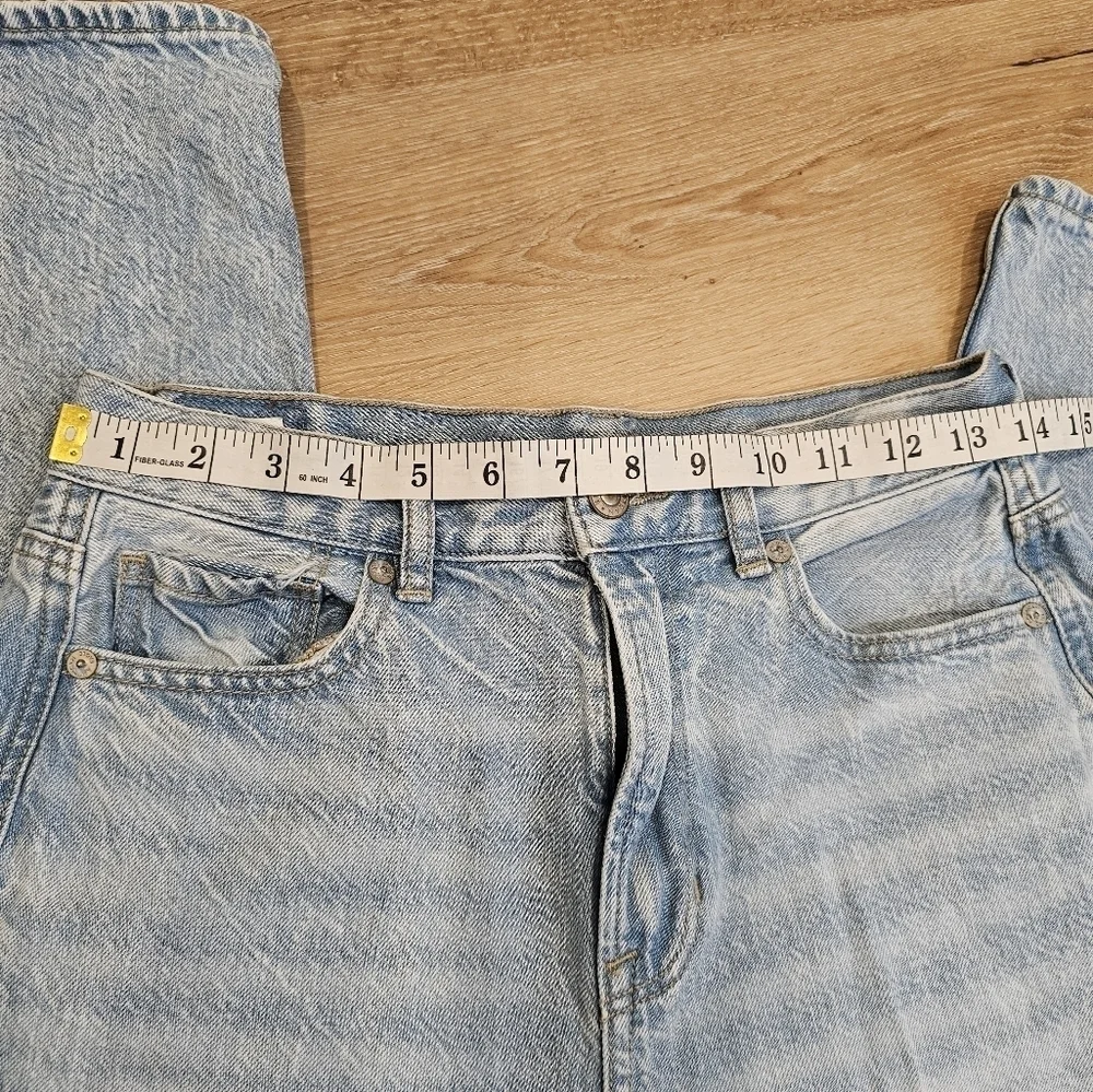 American Eagle Mom Jean Women's Size 4 Tall Destroyed Light Wash Denim Straight - Picture 5 of 12